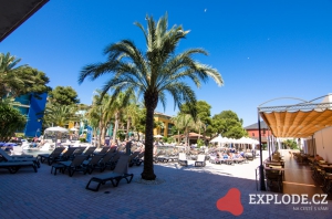 Areál hotelu Barcelo Pueblo